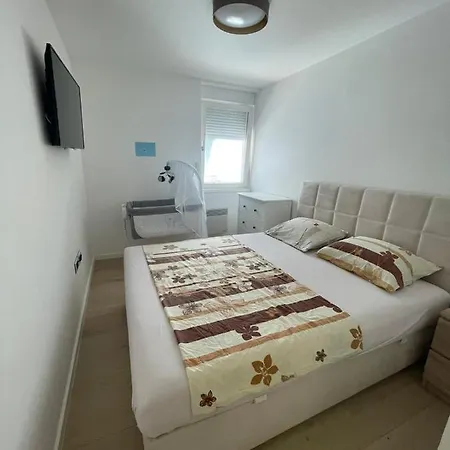 Apartment Center A
