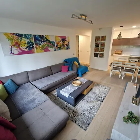 Center A Apartment *